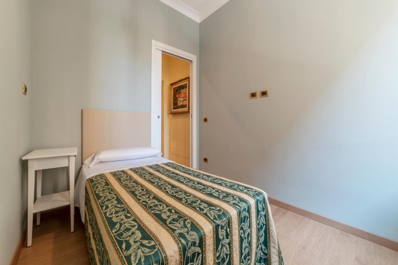 Termini Station Elegant And Roomy Apartment Rome Extérieur photo